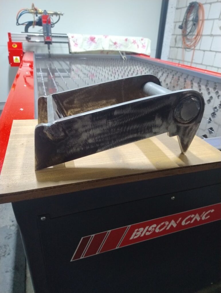 adapter do koparki z płytami bocznymi i sworzniem